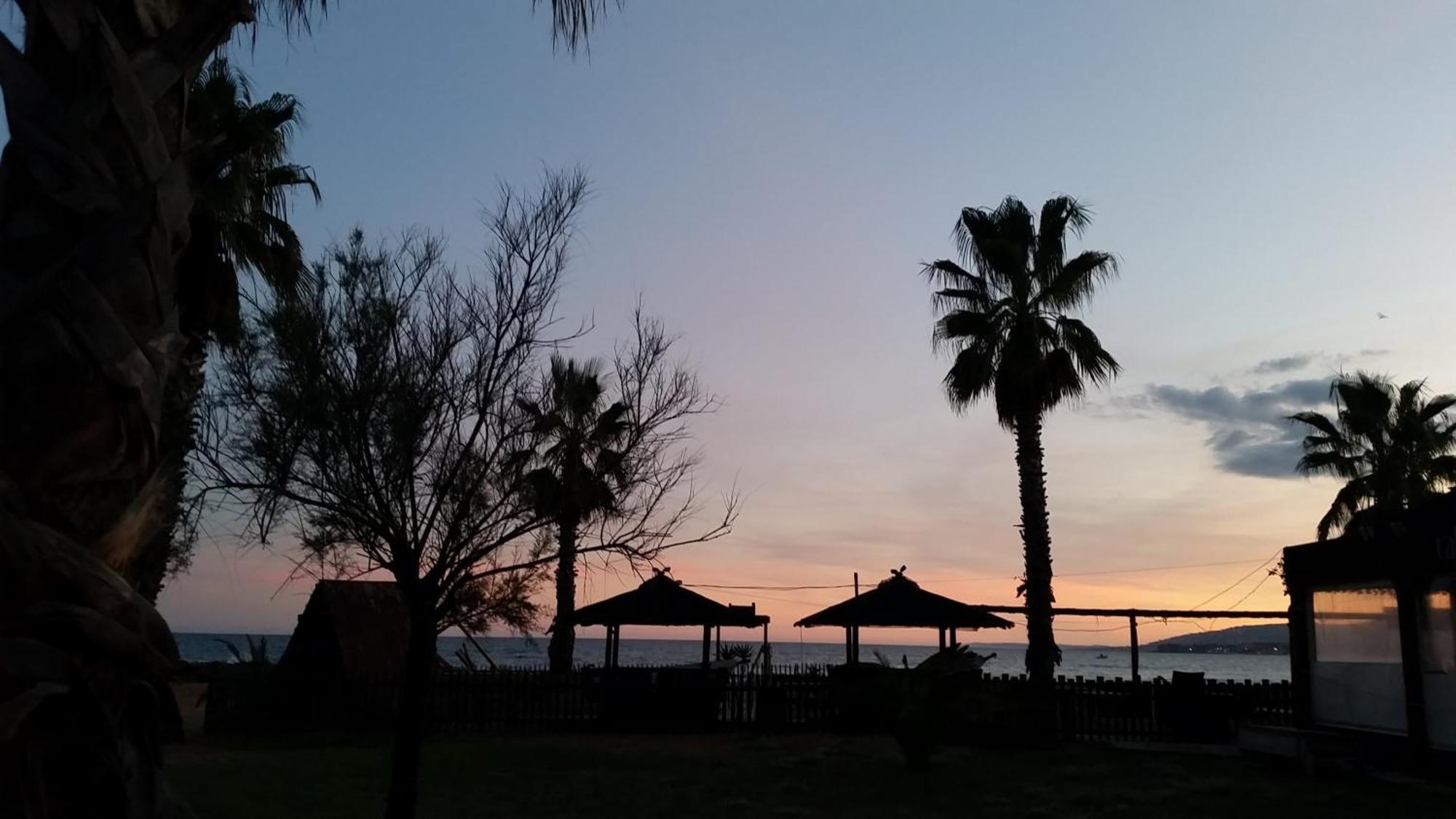Sublime Vue Mer,Parking,Wifi Frejus Exterior photo